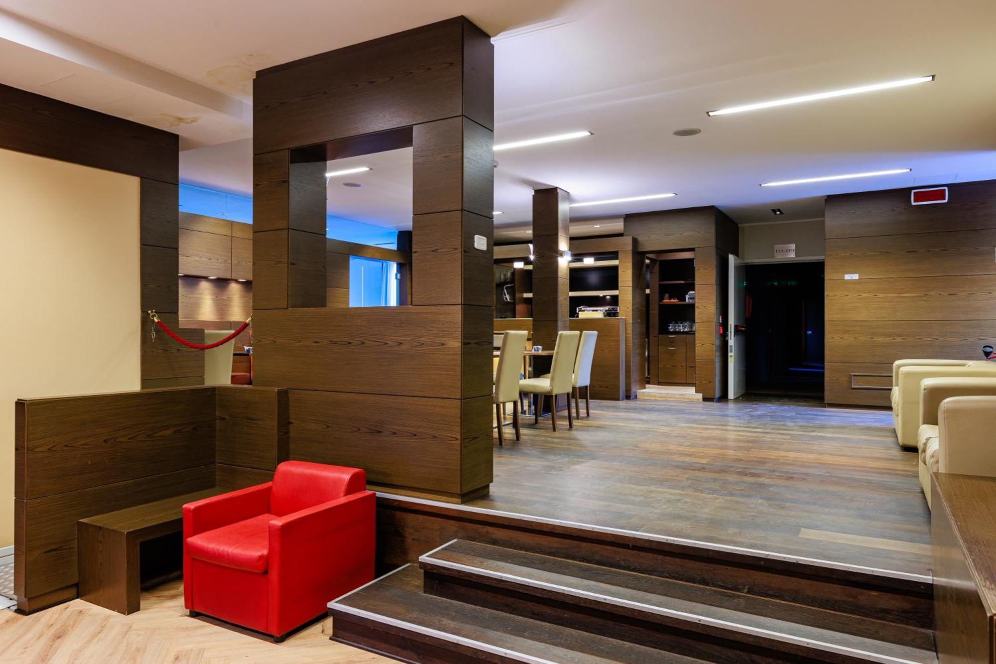 Hotel Villa Delle Rose - Malpensa Oleggio Bagian luar foto